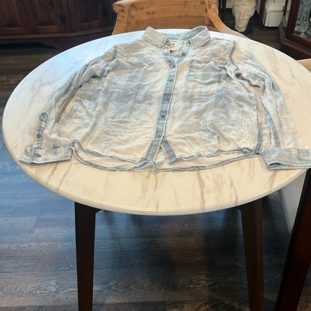 SO perfect shirt relaxed